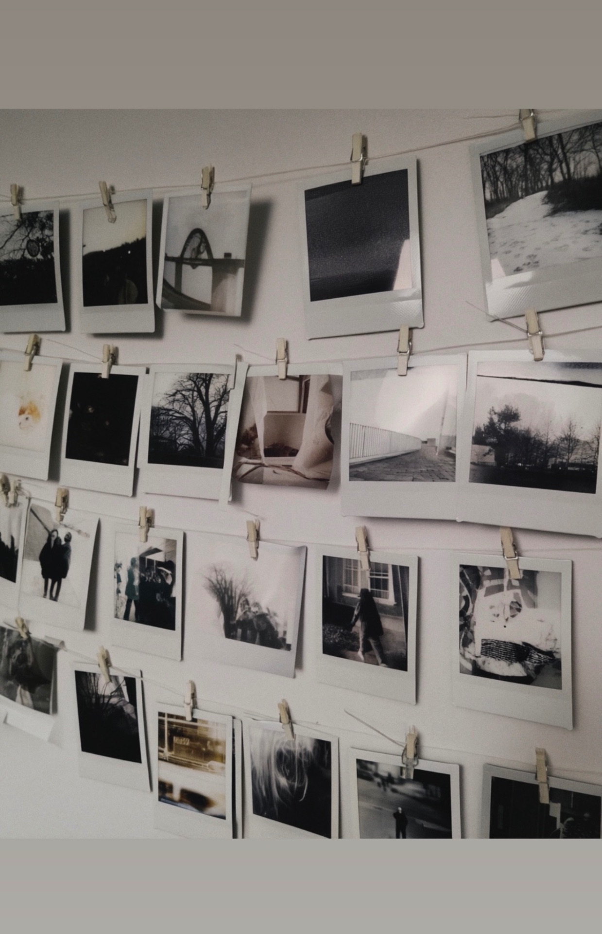 Polaroid wall / Archive
